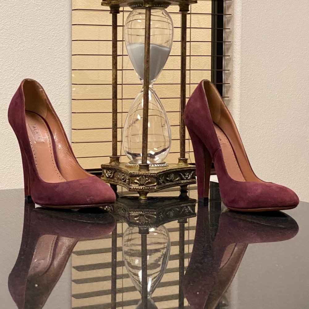 Alaia Parisian Pumps